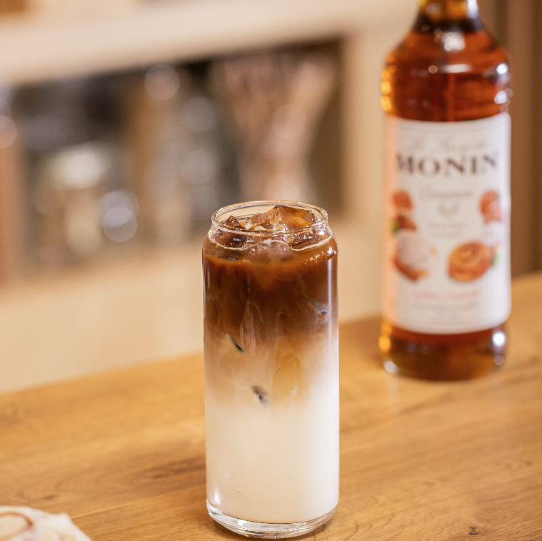 Cold Brew Latte Roulé à la Cannelle - Monin France