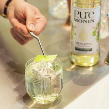 Punch au lait clarifié Pomme Verte - Monin France