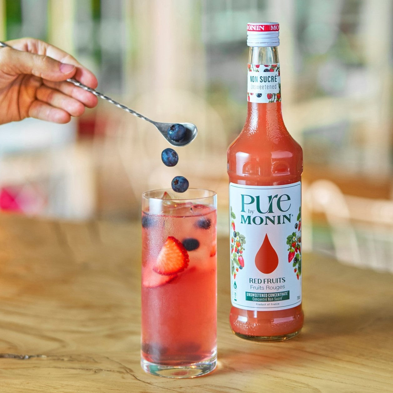 Soda Fruits Rouges + bouteille - Monin France