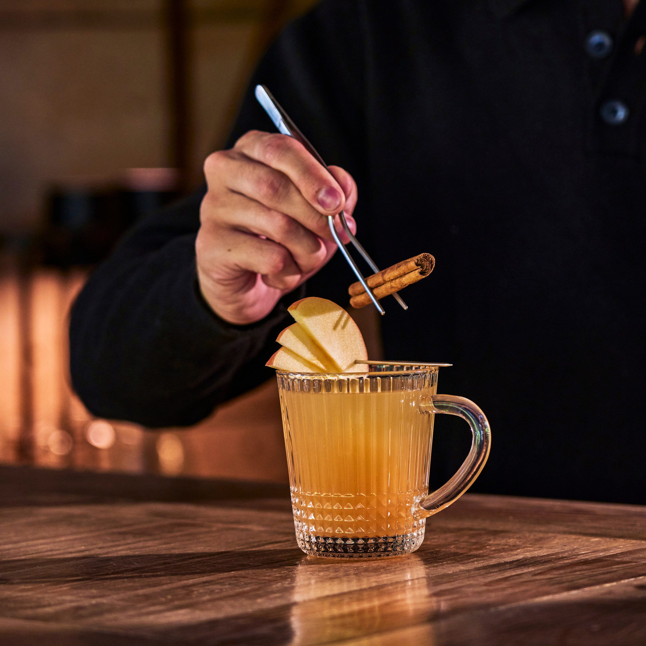 Jus de pomme épicé à la cannelle